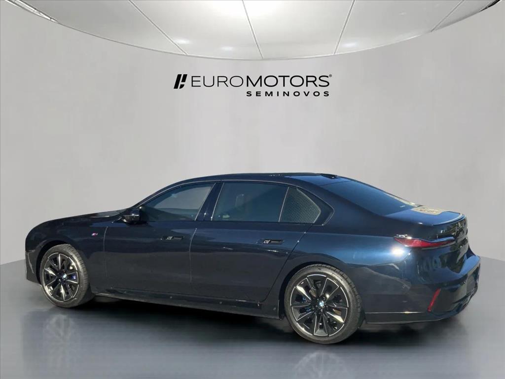 BMW-i7-ELÉTRICO XDRIVE60 M SPORT