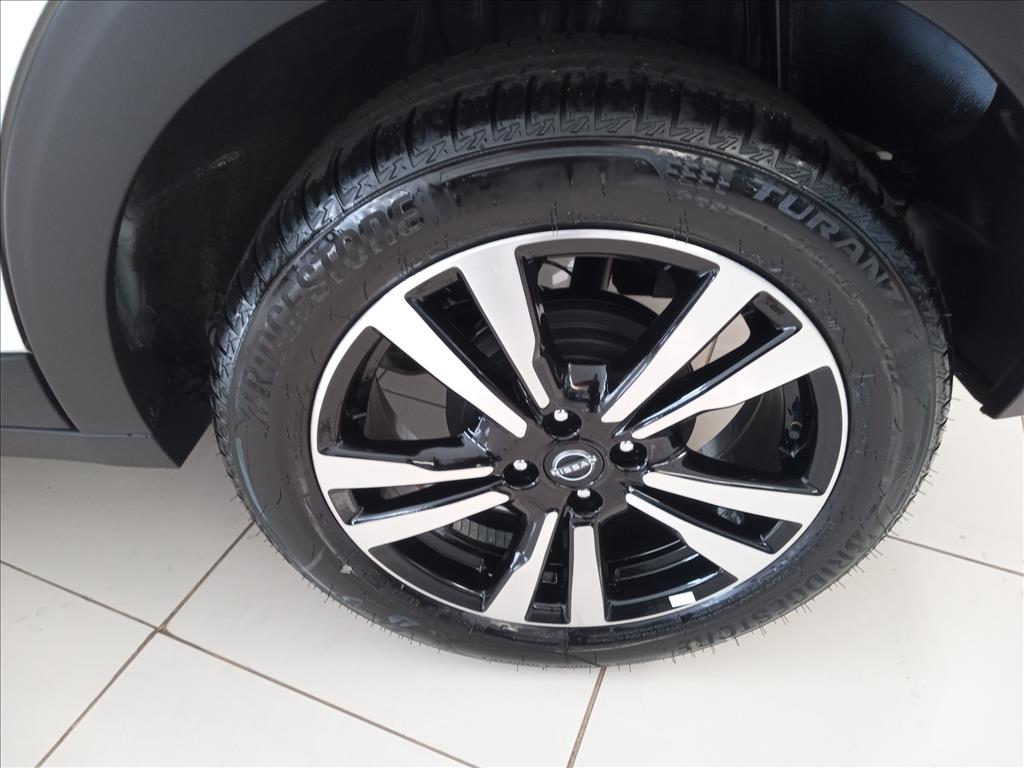 KICKS PLAY 1.6 16V FLEXSTART ADVANCE PLUS XTRONIC