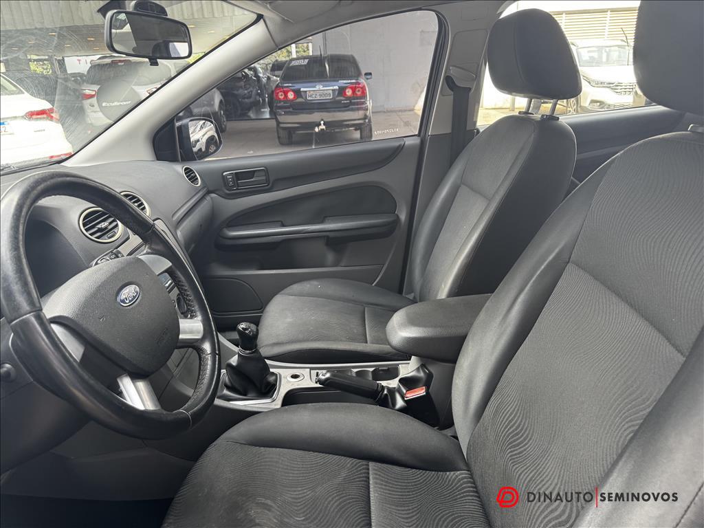 Ford-FOCUS-1.6 GLX 16V FLEX 4P MANUAL