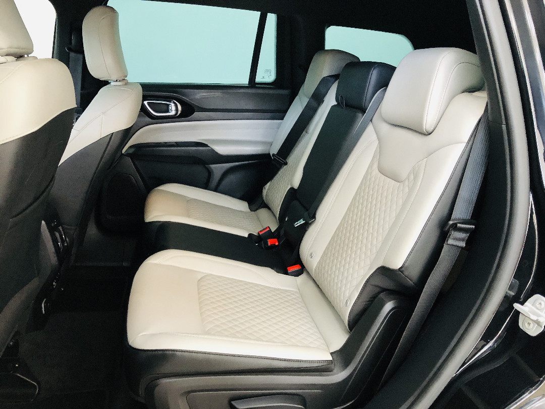 COMMANDER 1.3 T270 TURBO FLEX LIMITED AT6