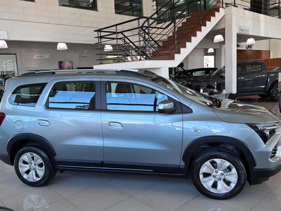SPIN 1.8 LTZ 7L 8V FLEX 4P AUTOMÁTICO3