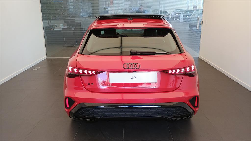 A3 2.0 40 TFSI GASOLINA SPORTBACK PERFORMANCE BLACK S-TRONIC14