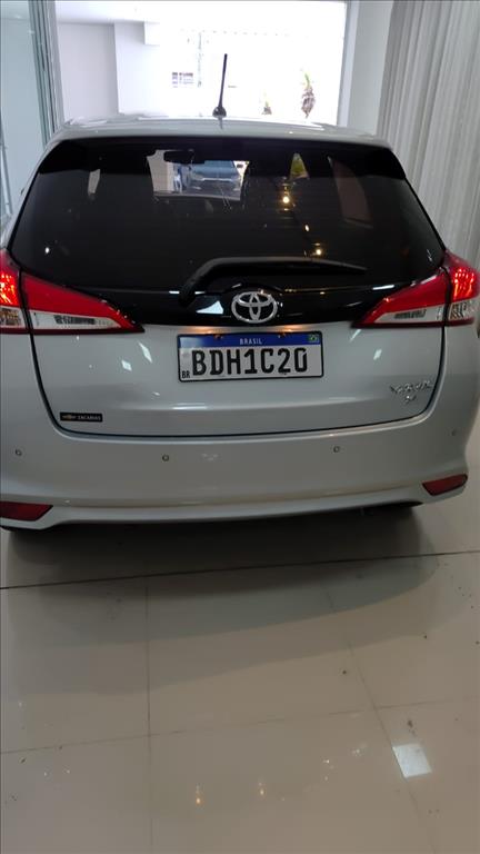 YARIS 1.3 16V FLEX XL PLUS TECH MULTIDRIVE3