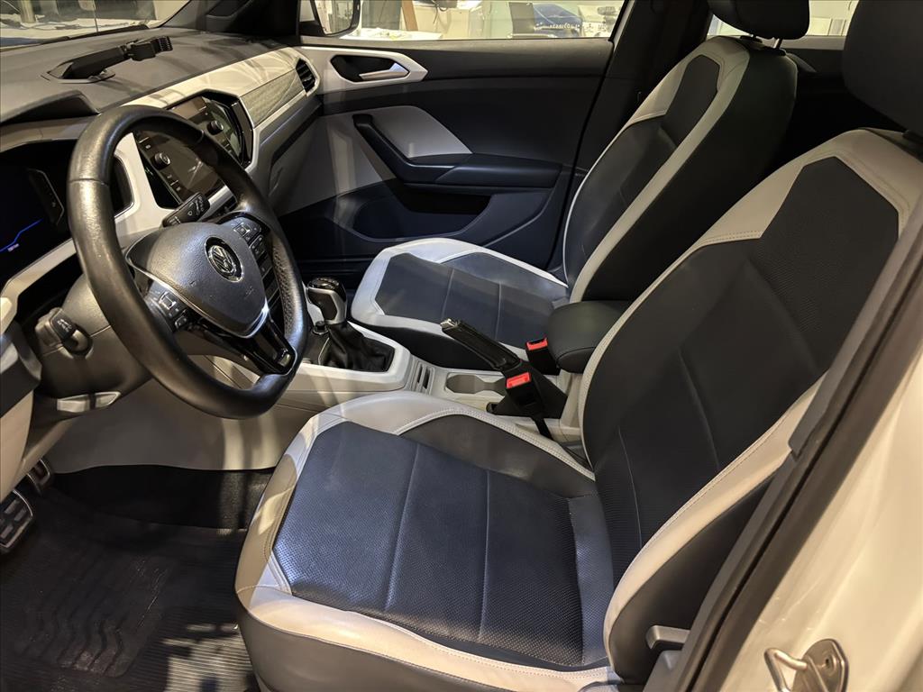 T-CROSS 1.4 250 TSI TOTAL FLEX HIGHLINE AUTOMÁTICO9