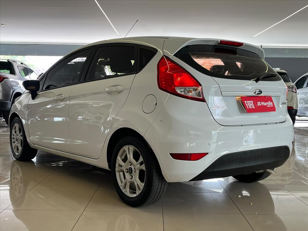 FIESTA 1.6 SE HATCH 16V FLEX 4P AUTOMÁTICO5