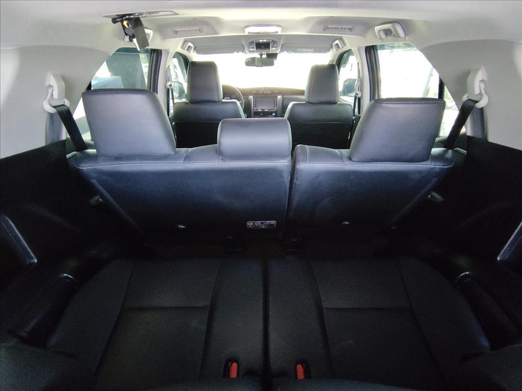 HILUX 2.8 D-4D TURBO DIESEL CD SRX 4X4 AUTOMÁTICO5