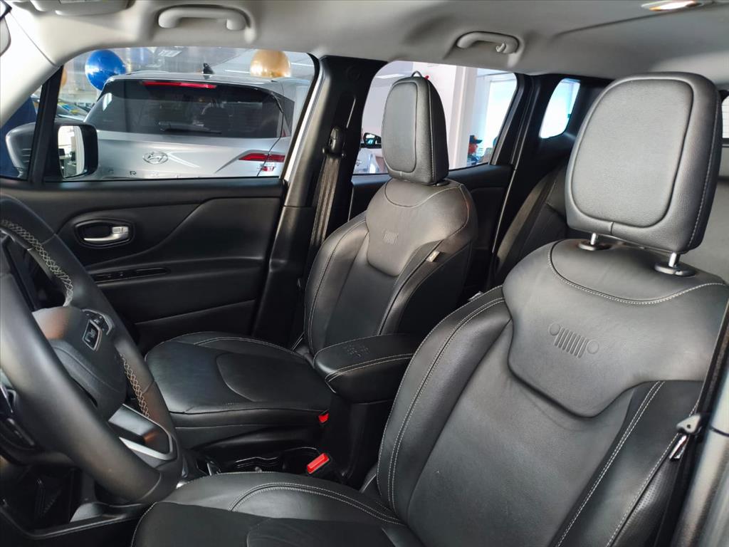 RENEGADE 1.3 T270 TURBO FLEX AT68