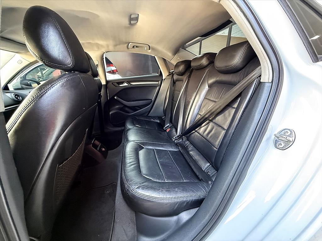 Audi A3 - 1.4 TFSI SEDAN ATTRACTION 16V GASOLINA 4P S-TRONIC