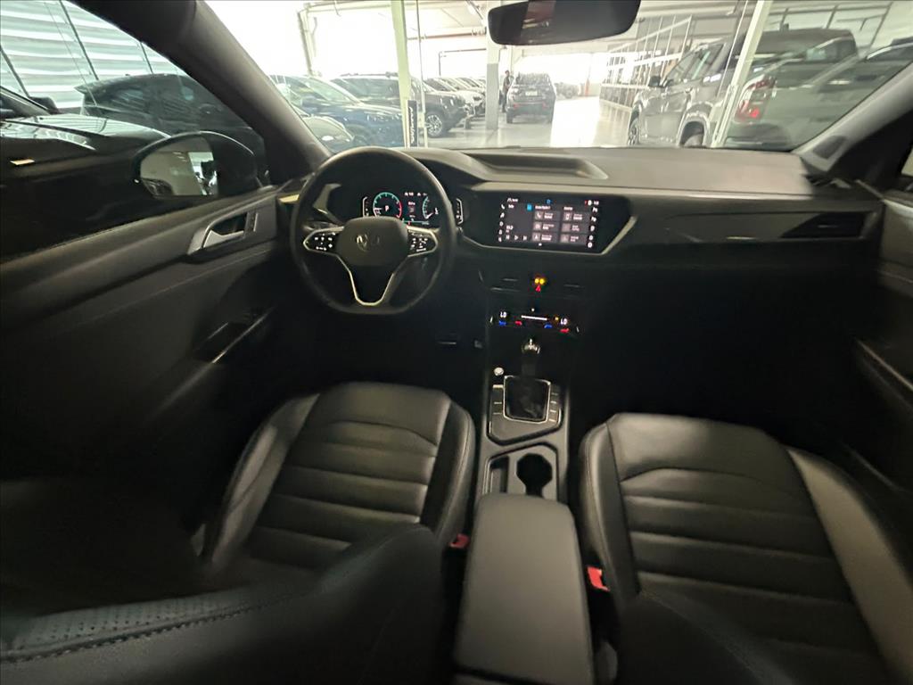 TAOS 1.4 250 TSI TOTAL FLEX HIGHLINE AUTOMÁTICO10