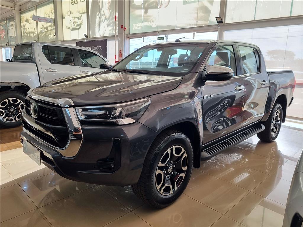 HILUX 2.8 D-4D TURBO DIESEL CD SRX 4X4 AUTOMÁTICO
