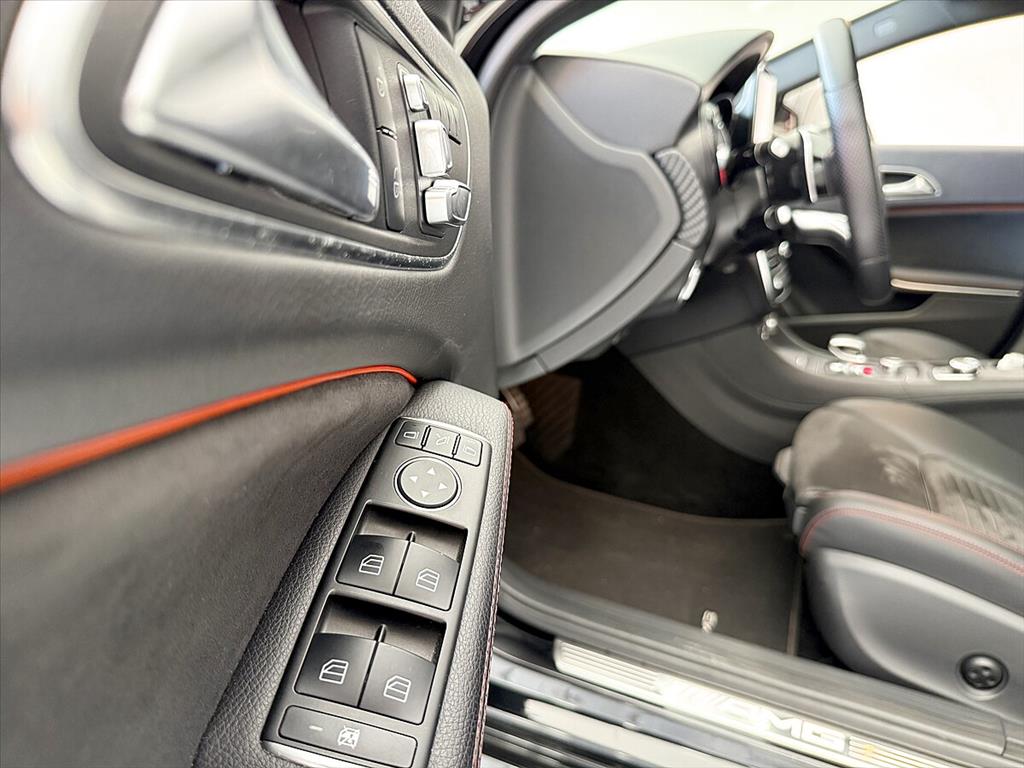 Mercedes-Benz A 45 Amg - 2.0 16V TURBO GASOLINA 4P AUTOMATIZADO