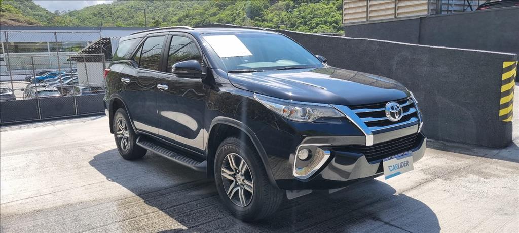 HILUX SW4 2.7 SRV 7 LUGARES 4X2 16V FLEX 4P AUTOMÁTICO2