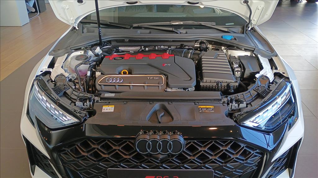 RS3 2.5 TFSI GASOLINA SEDAN QUATTRO S-TRONIC4