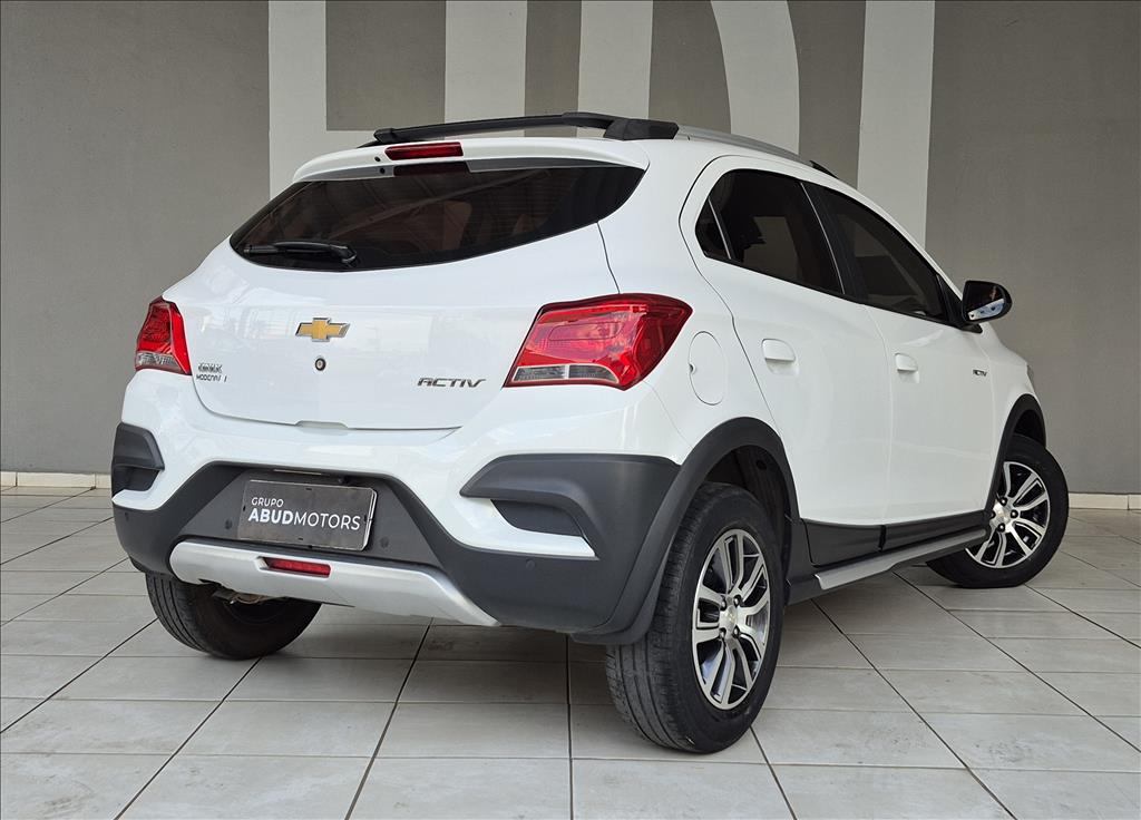 ONIX 1.4 MPFI ACTIV 8V FLEX 4P AUTOMÁTICO2