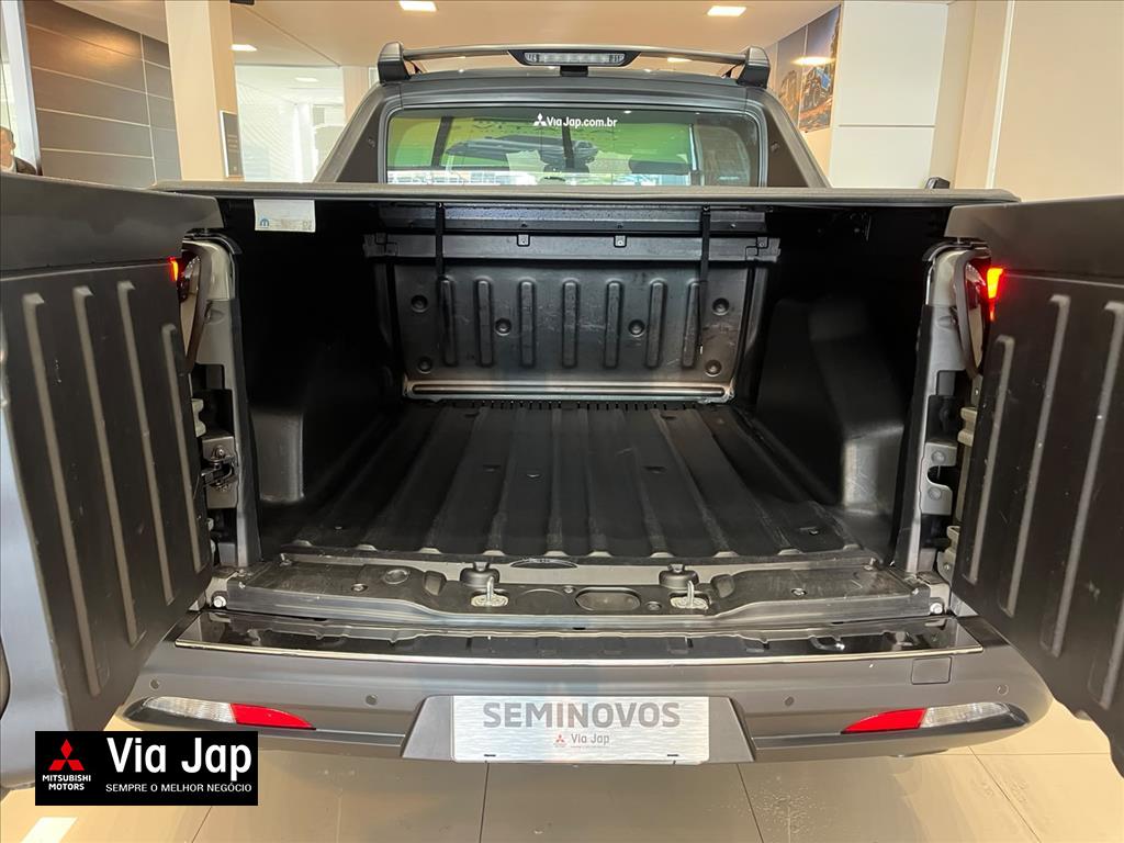 Fiat-TORO-1.3 TURBO 270 FLEX VOLCANO AT6