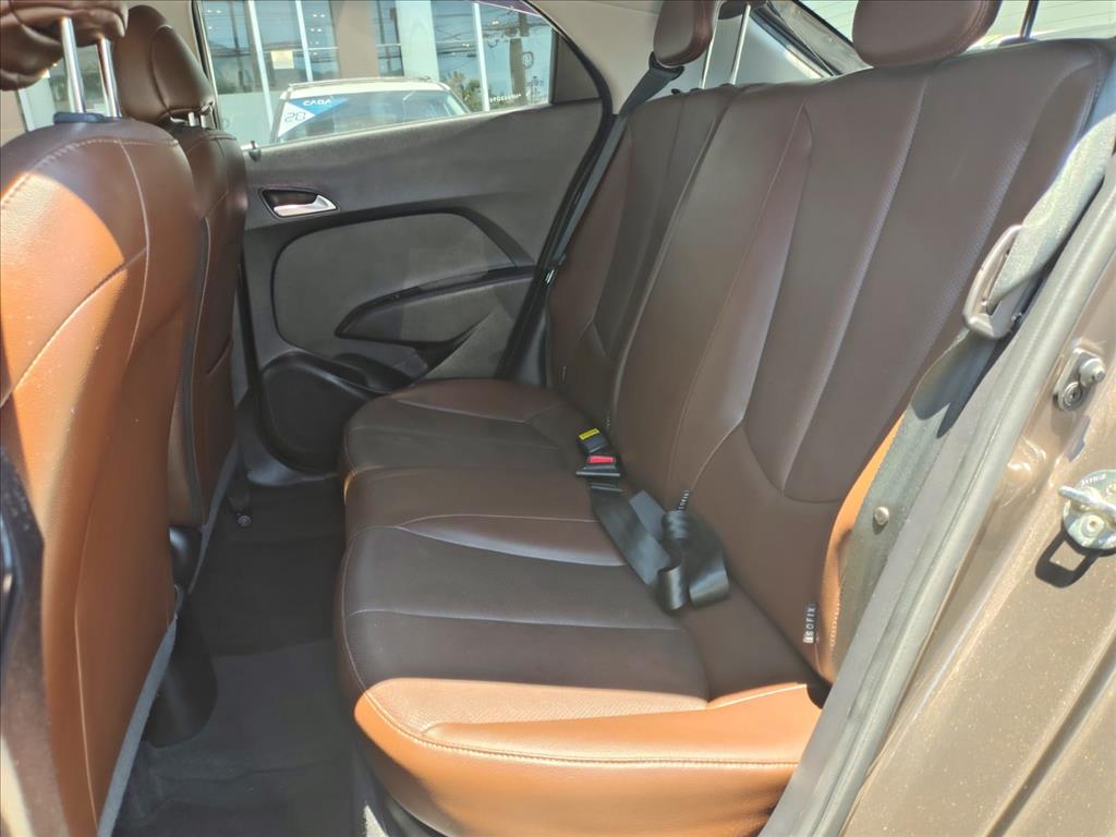 Hyundai-HB20X-1.6 16V PREMIUM FLEX 4P AUTOMÁTICO