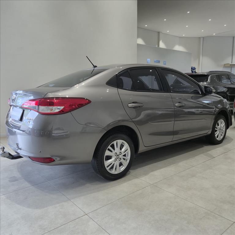 YARIS 1.5 16V FLEX SEDAN XL MULTIDRIVE3