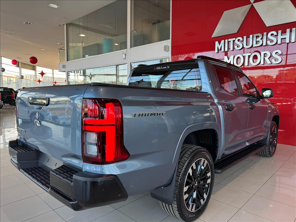 Mitsubishi-TRITON-2.4 BITURBO DIESEL CD TARMAC 4X2 AUTOMÁTICO