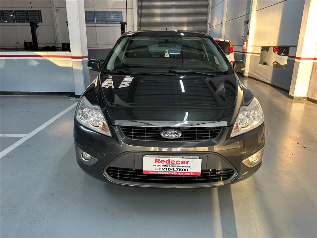 Ford-FOCUS-1.6 GL 16V FLEX 4P MANUAL