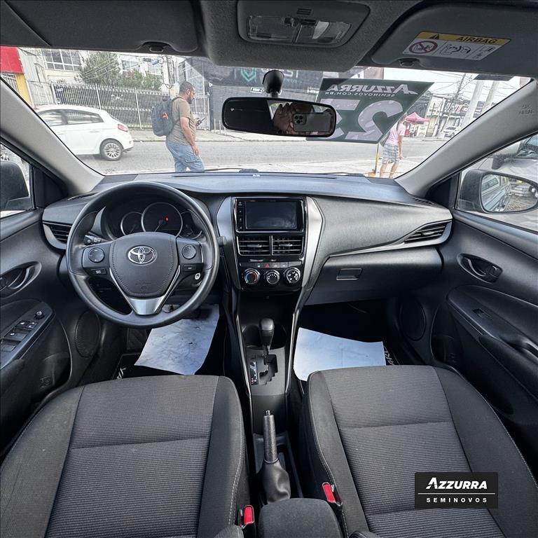 YARIS 1.5 16V FLEX SEDAN XL LIVE MULTIDRIVE8