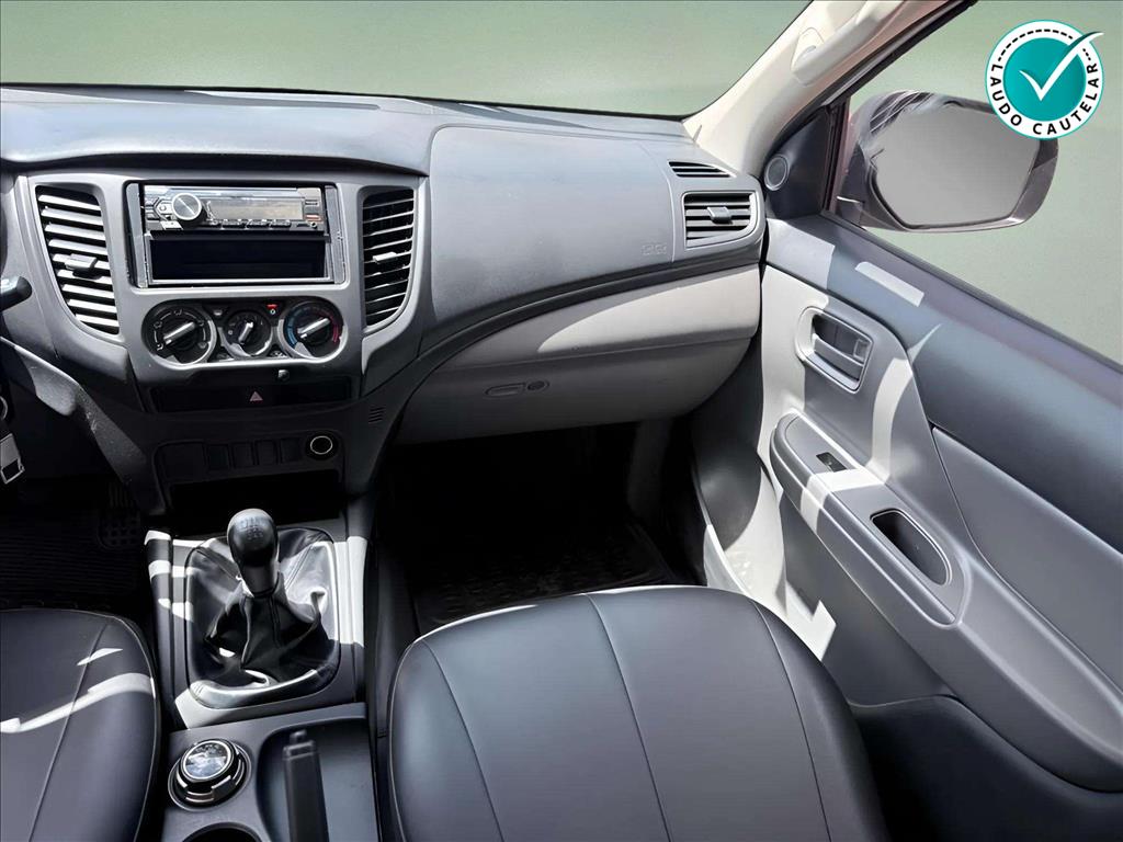 L200 TRITON 2.4 16V TURBO DIESEL GL CD 4X4 MANUAL11