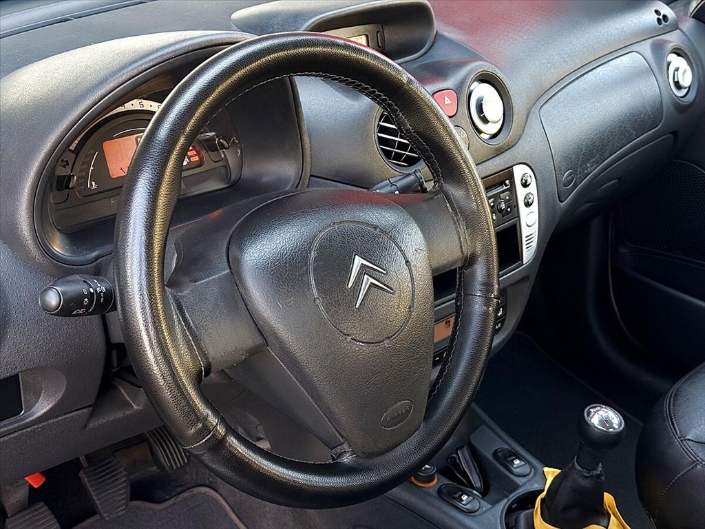 Citroën C3 - 1.6 EXCLUSIVE 16V FLEX 4P MANUAL