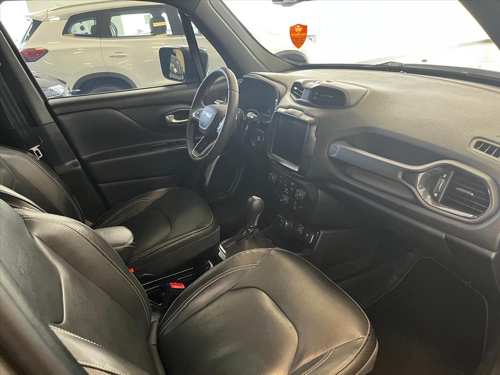 Jeep-RENEGADE-1.3 T270 TURBO FLEX S 4X4 AT9