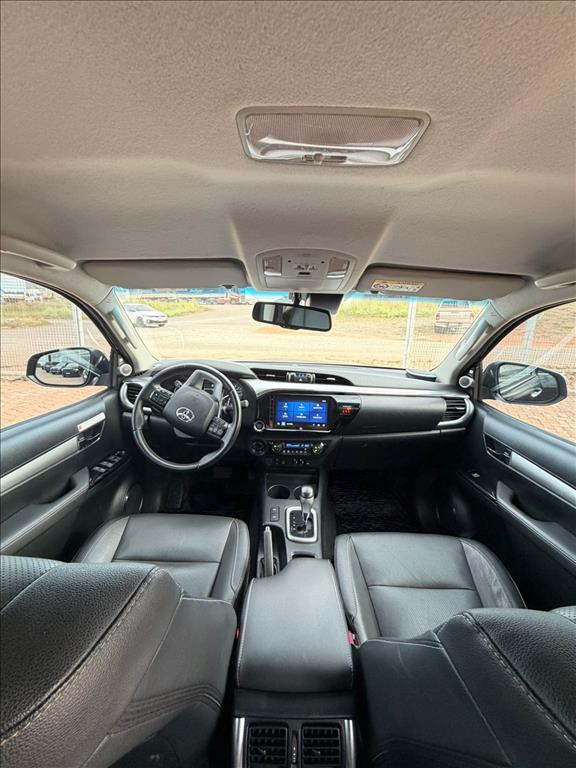 HILUX 2.8 D-4D TURBO DIESEL CD SRX 4X4 AUTOMÁTICO8