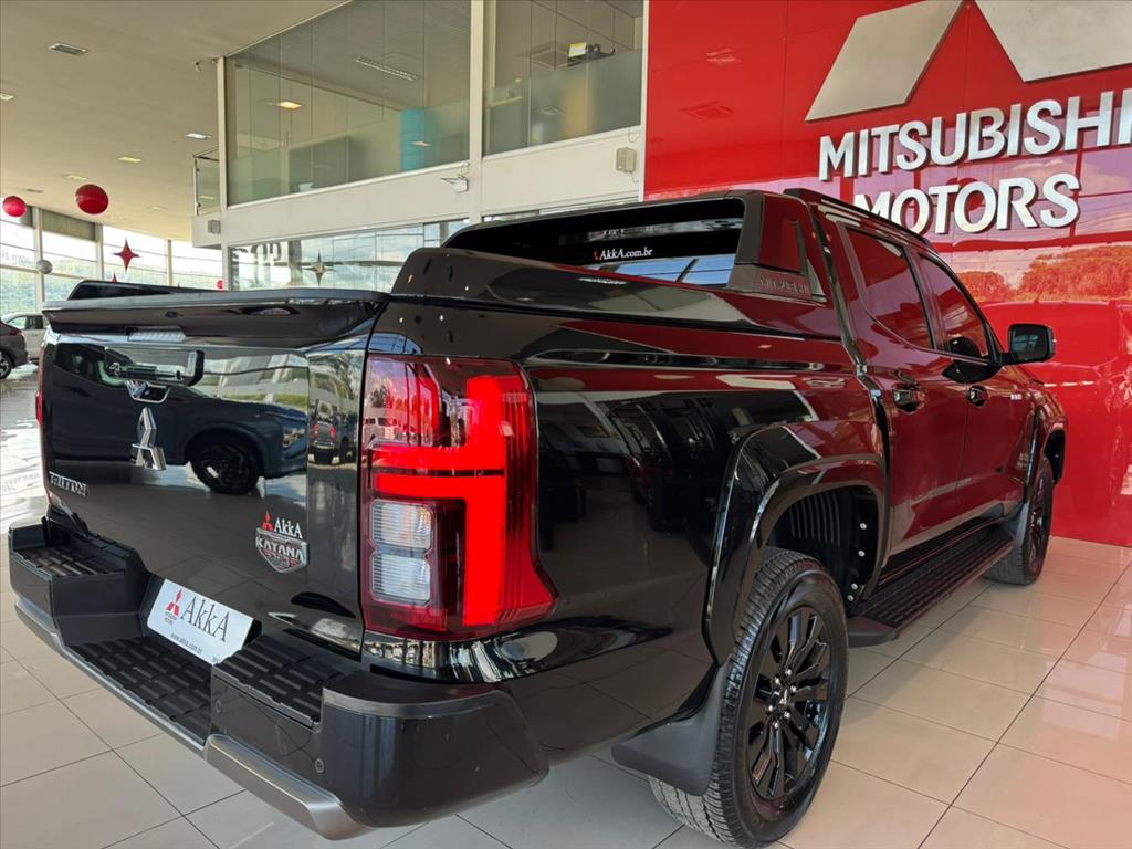 Mitsubishi-TRITON-2.4 BITURBO DIESEL CD KATANA SR80 4X4 AUTOMÁTICO