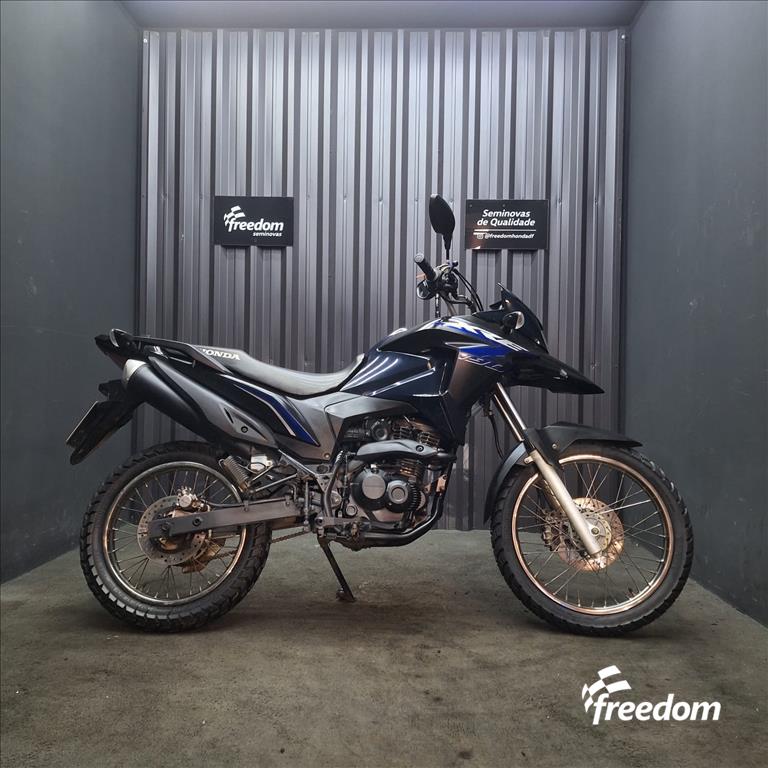Moto HONDA do modelo XRE 300 ABS 2012/2012
