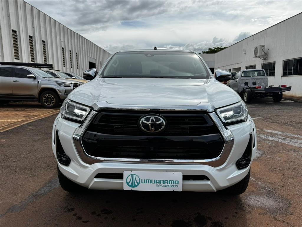 HILUX 2.8 D-4D TURBO DIESEL CD SRX 4X4 AUTOMÁTICO1