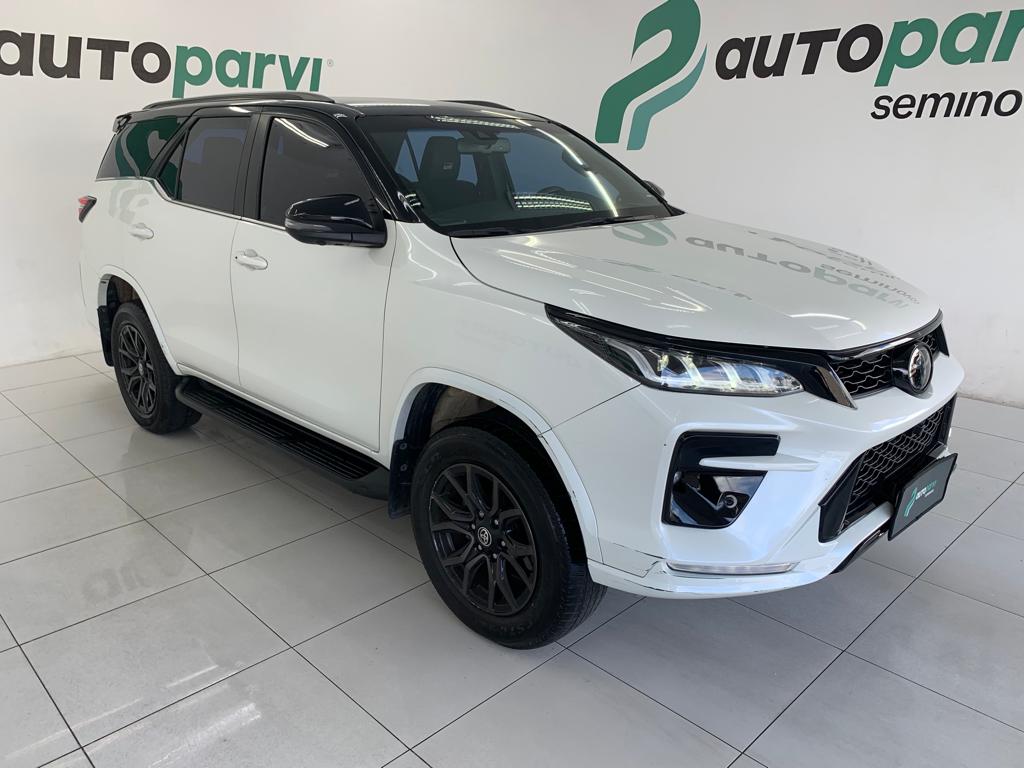 2.8 D-4D TURBO DIESEL GR-S 7L 4X4 AUTOMÁTICO