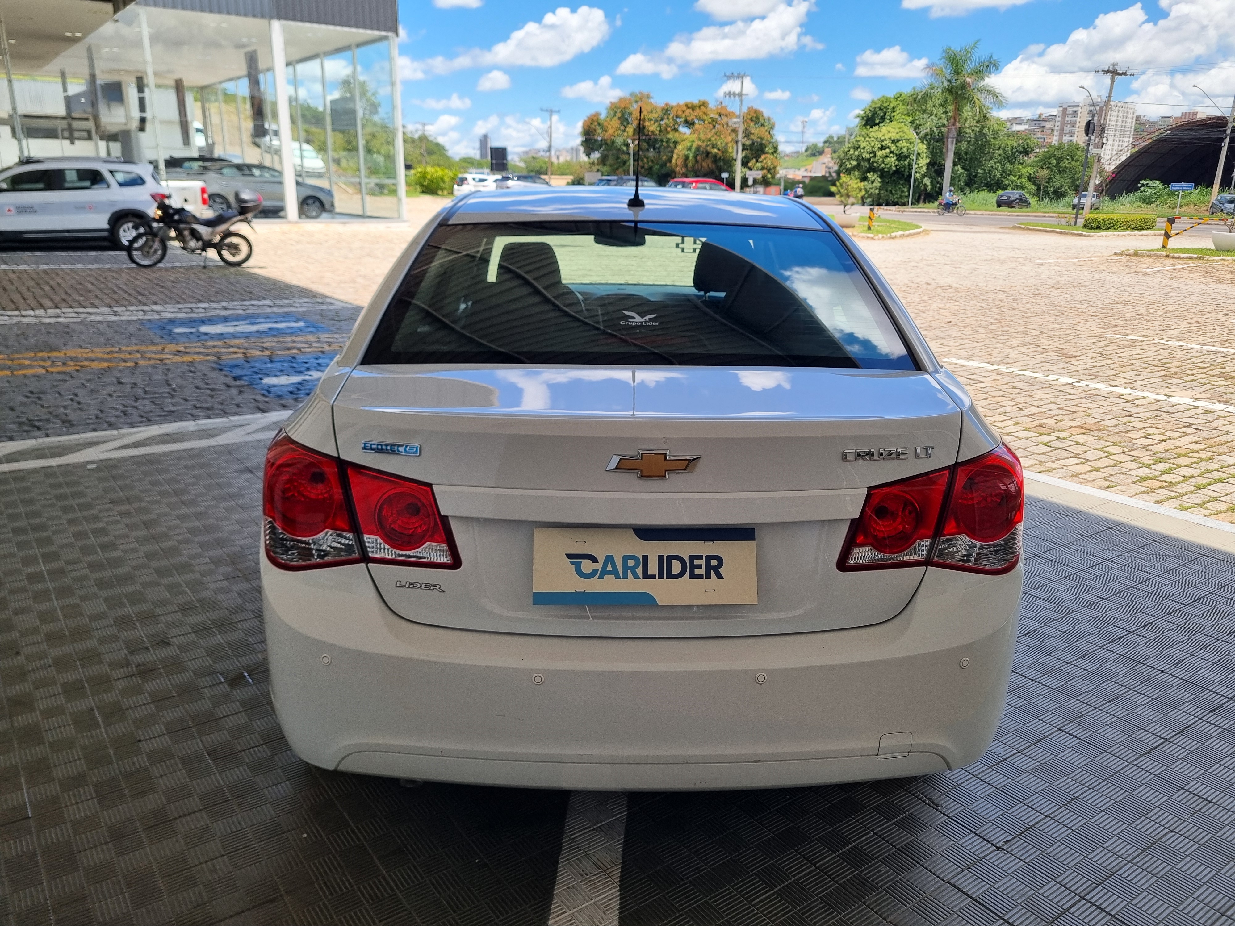 CRUZE 1.8 LT 16V FLEX 4P MANUAL2