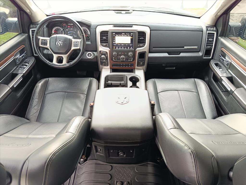 CLASSIC 5.7 V8 GASOLINA LARAMIE CD 4X4 AUTOMÁTICO8