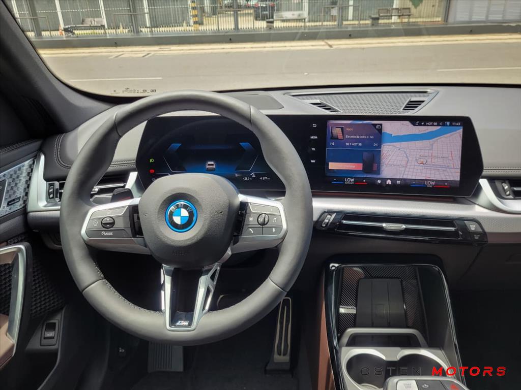 BMW-iX1-ELÉTRICO XDRIVE30 M SPORT