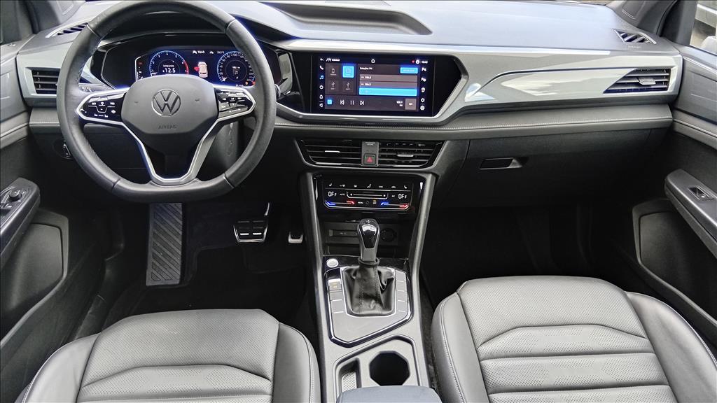 TAOS 1.4 250 TSI TOTAL FLEX HIGHLINE AUTOMÁTICO9