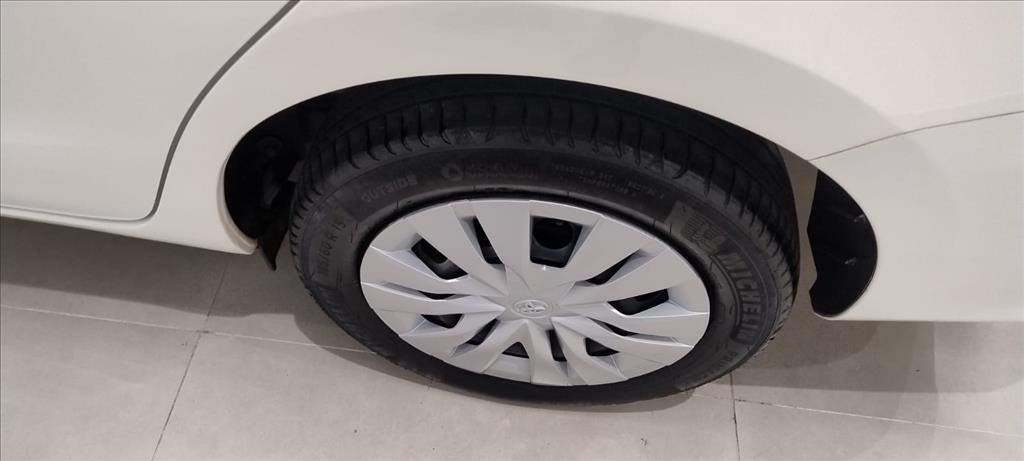 YARIS 1.5 16V FLEX SEDAN XL LIVE MULTIDRIVE14