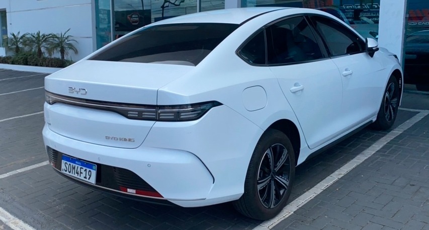 BYD-KING-1.5 DM-I PHEV GL AUTOMÁTICO