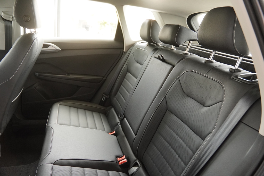 TAOS 1.4 250 TSI TOTAL FLEX HIGHLINE AUTOMÁTICO9