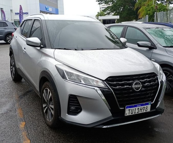 KICKS PLAY 1.6 16V FLEXSTART SENSE XTRONIC