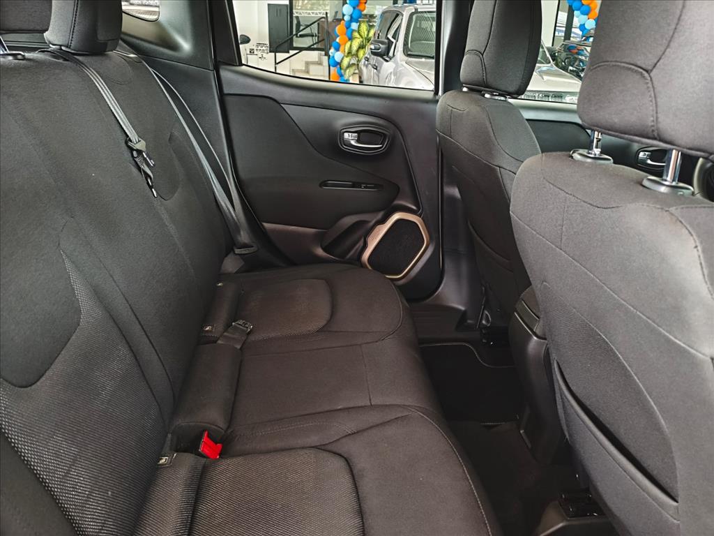RENEGADE 1.8 16V FLEX SPORT 4P AUTOMÁTICO10