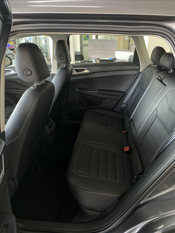 TAOS 1.4 250 TSI TOTAL FLEX HIGHLINE AUTOMÁTICO6