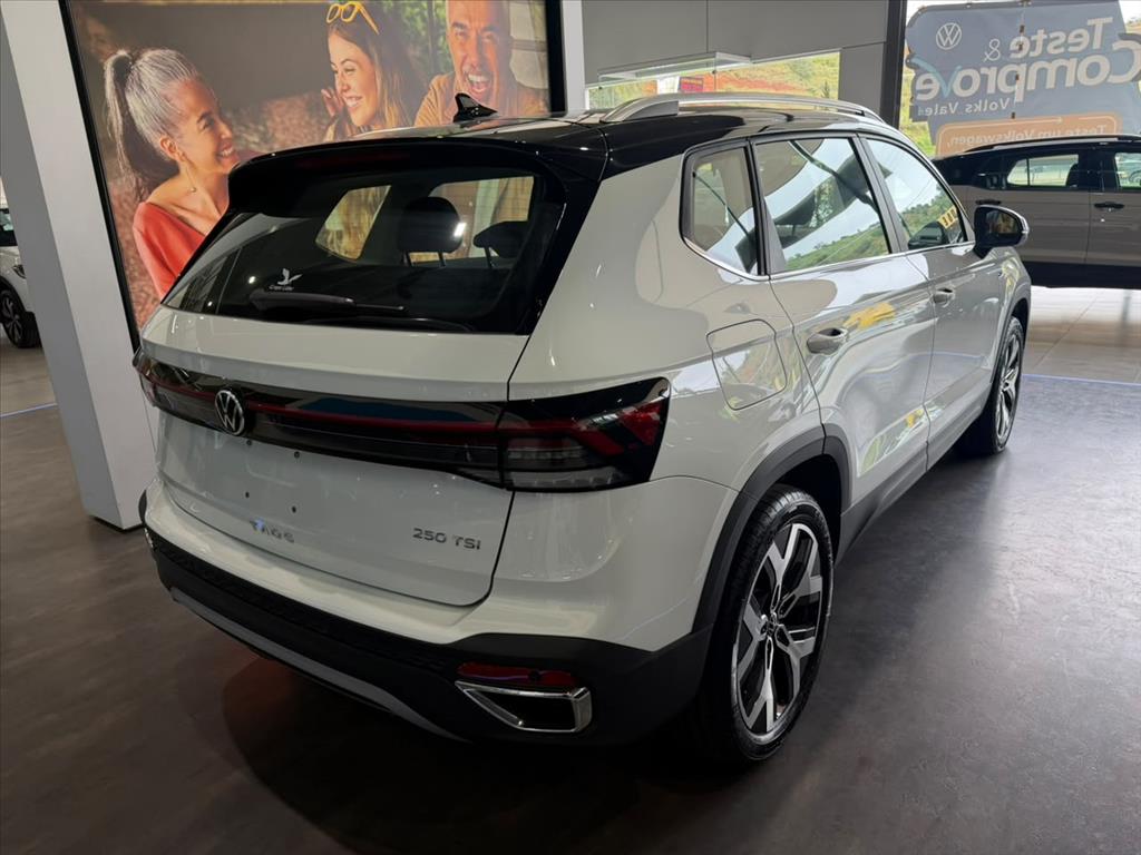 TAOS 1.4 250 TSI TOTAL FLEX HIGHLINE AUTOMÁTICO3