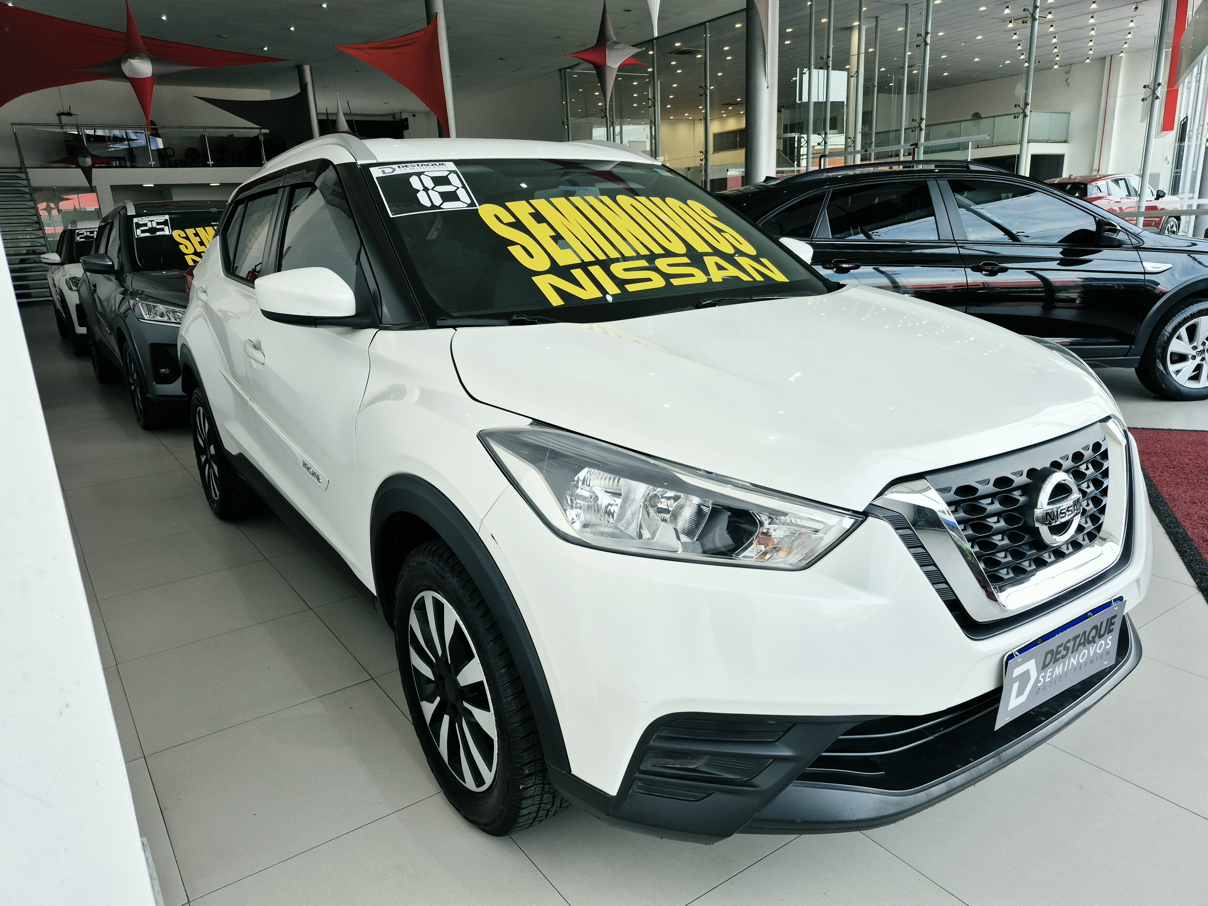 NISSAN KICKS
