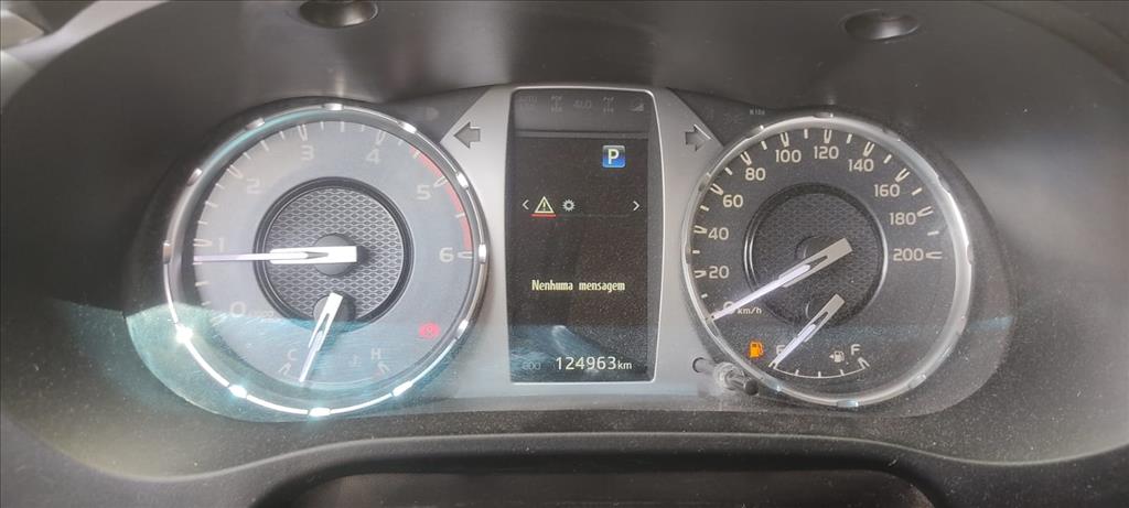 HILUX 2.8 D-4D TURBO DIESEL CD SRX 4X4 AUTOMÁTICO2