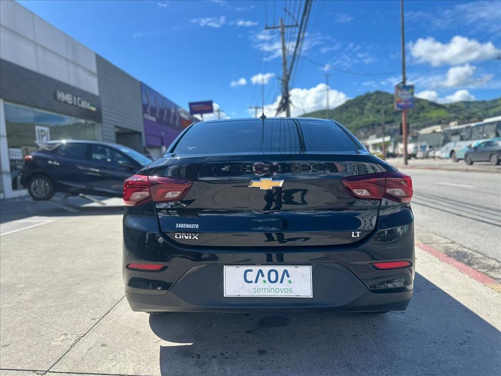 GM - Chevrolet-ONIX PLUS-1.0 FLEX LT MANUAL