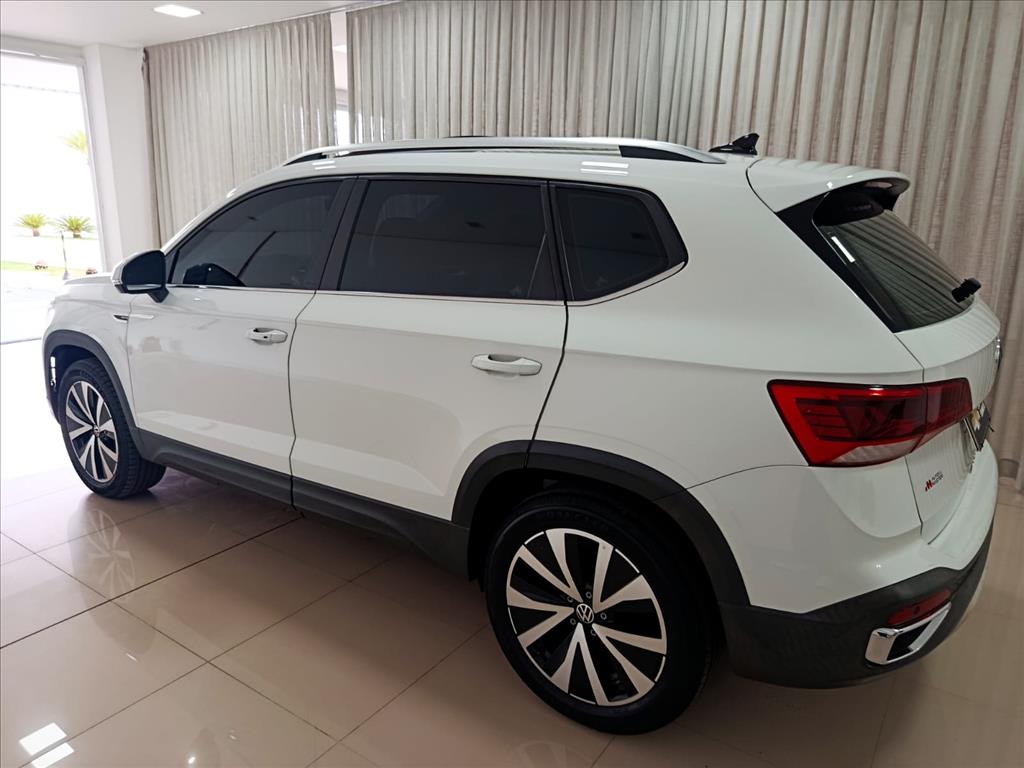 TAOS 1.4 250 TSI TOTAL FLEX HIGHLINE AUTOMÁTICO5
