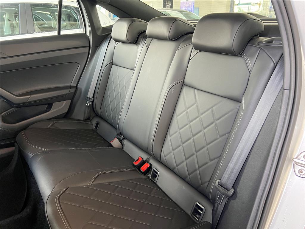 VIRTUS 1.4 250 TSI EXCLUSIVE AUTOMÁTICO