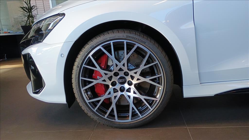 RS3 2.5 TFSI GASOLINA SEDAN QUATTRO S-TRONIC13