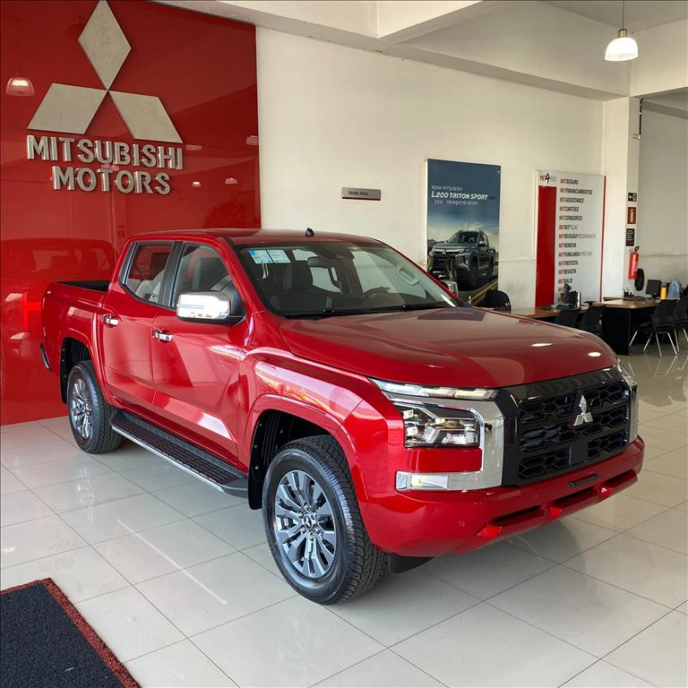 Mitsubishi-TRITON-2.4 BITURBO DIESEL CD HPE-S 4X4 AUTOMÁTICO